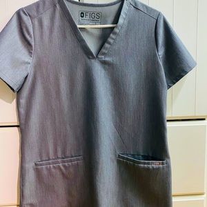 FIGS x-small pewter scrub top